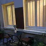 Studio Ile Saint Louis 75004 Paris